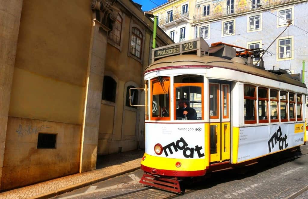 lisbon-tram-28