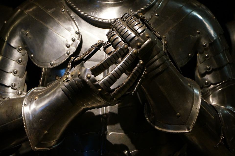 Ancient Greek armour weighed over 33 kg