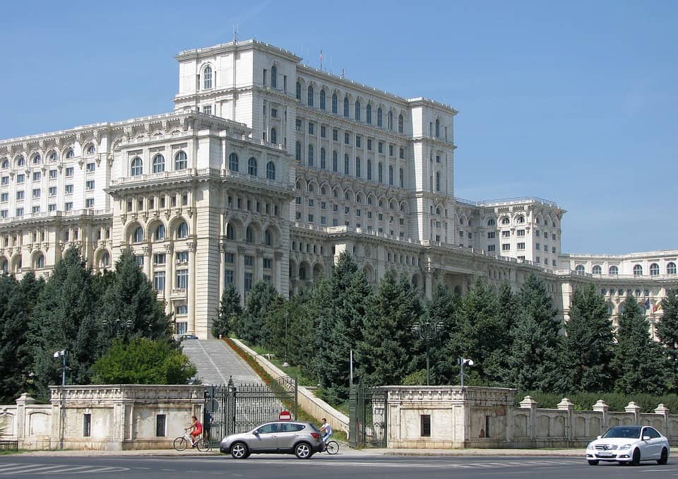 Le bâtiment le plus lourd du monde