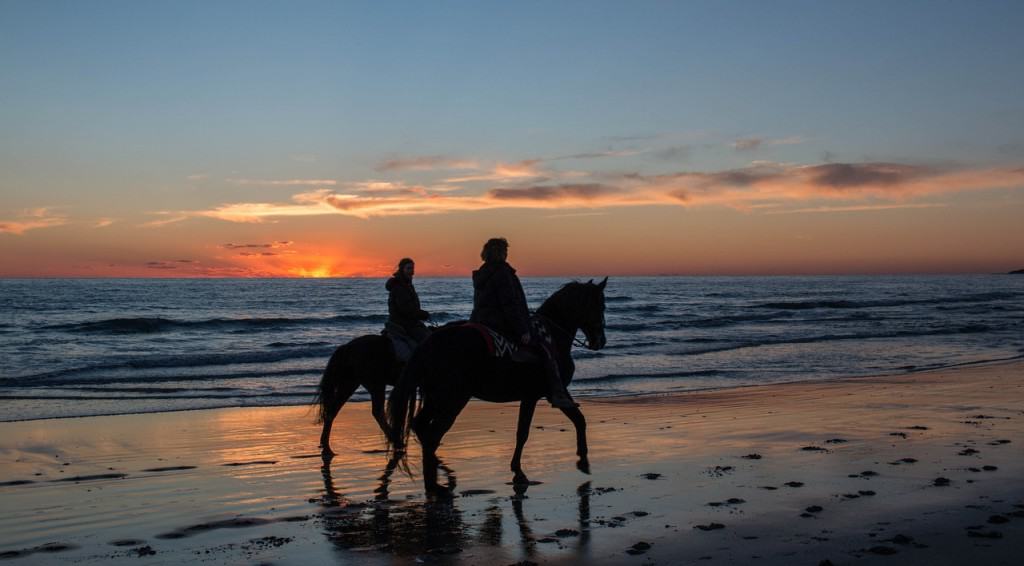 sunset beach new zealand honeymoon packages