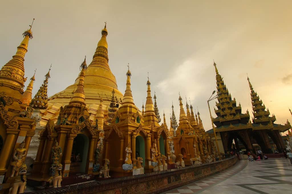 The breathtaking Shwedagon pagoda in Yangon
